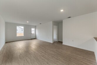 11715 Blasting Way in Von Ormy, TX - Building Photo - Building Photo