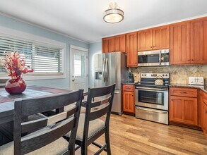 5258 Washington St in Downers Grove, IL - Building Photo - Building Photo