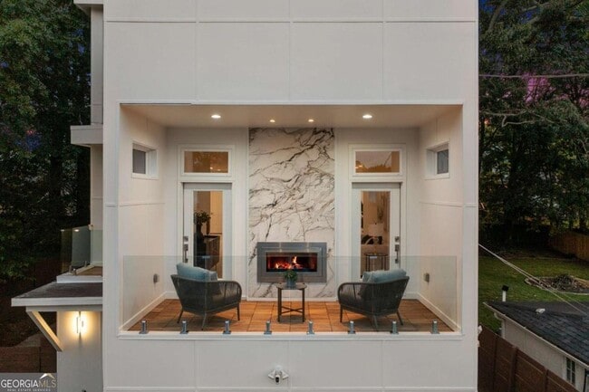 24 Hutchinson St NE in Atlanta, GA - Building Photo - Building Photo