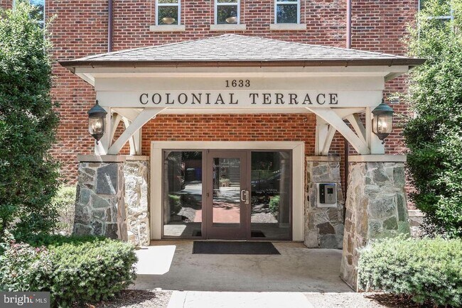 property at 1633 N Colonial Terrace