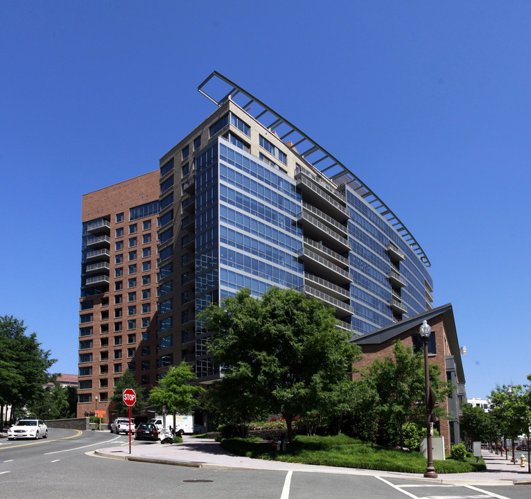 The Odyssey Condominiums in Arlington, VA - Building Photo