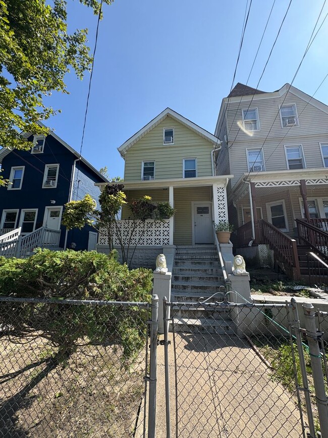 1006 Summerfield Ave in Asbury Park, NJ - Building Photo - Building Photo