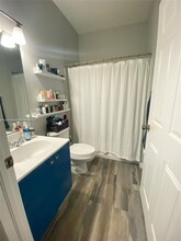 6922 NW 179th St in Hialeah, FL - Building Photo - Building Photo