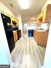 6327 Ellenwood Dr in Rex, GA - Building Photo - Building Photo
