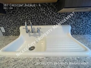 387 Crescent Ave in Buffalo, NY - Building Photo - Building Photo