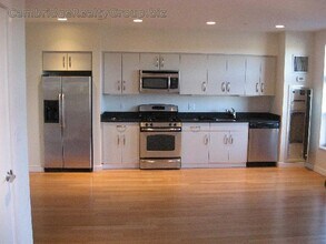 599 Albany St, Unit 302B in Boston, MA - Foto de edificio - Building Photo