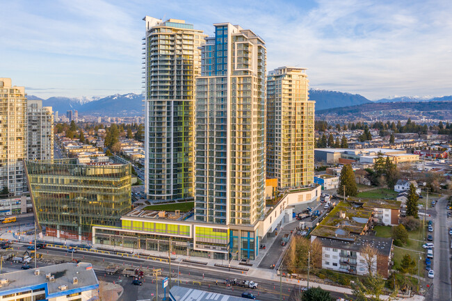 King's Crossing One in Burnaby, BC - Building Photo - Building Photo