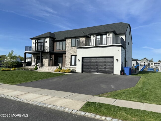 property at 1675 St Regis Ct
