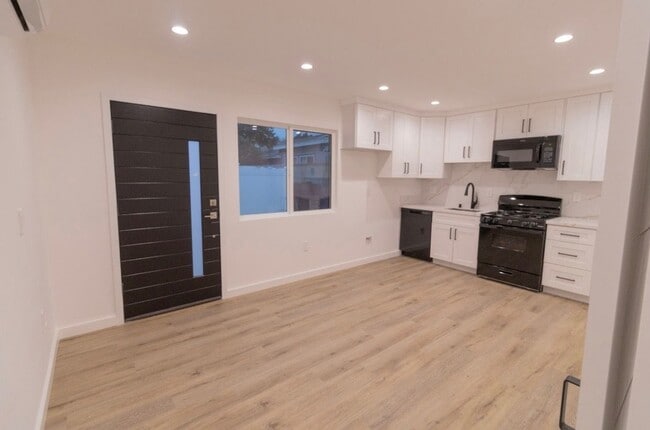 property at 9726 Mercedes Ave