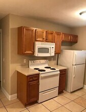 2228 Cedarbrook Ct in Tallahassee, FL - Building Photo - Building Photo