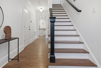 2555 Hazel Dr SE in Atlanta, GA - Building Photo - Building Photo