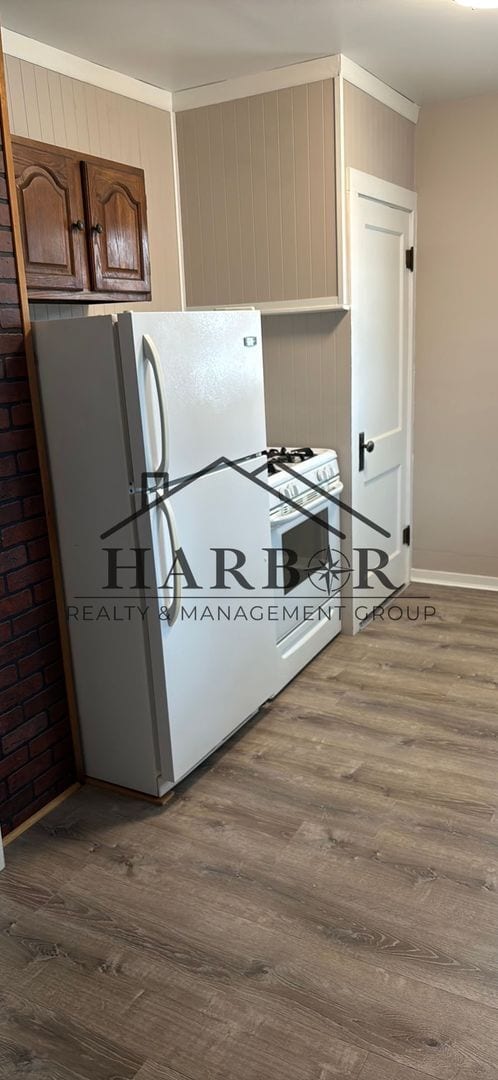 property at 800 8th Ave SE