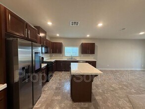 437 Pendragon St in Manteca, CA - Building Photo - Building Photo