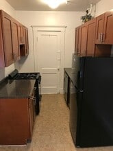 235 Park Dr in Boston, MA - Foto de edificio - Building Photo