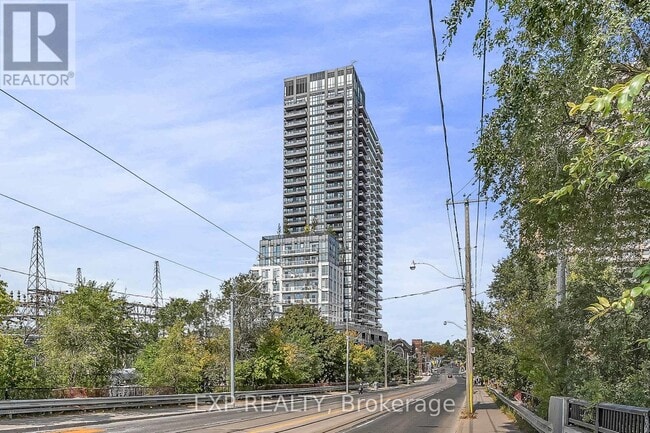 property at 286-1286 Main St