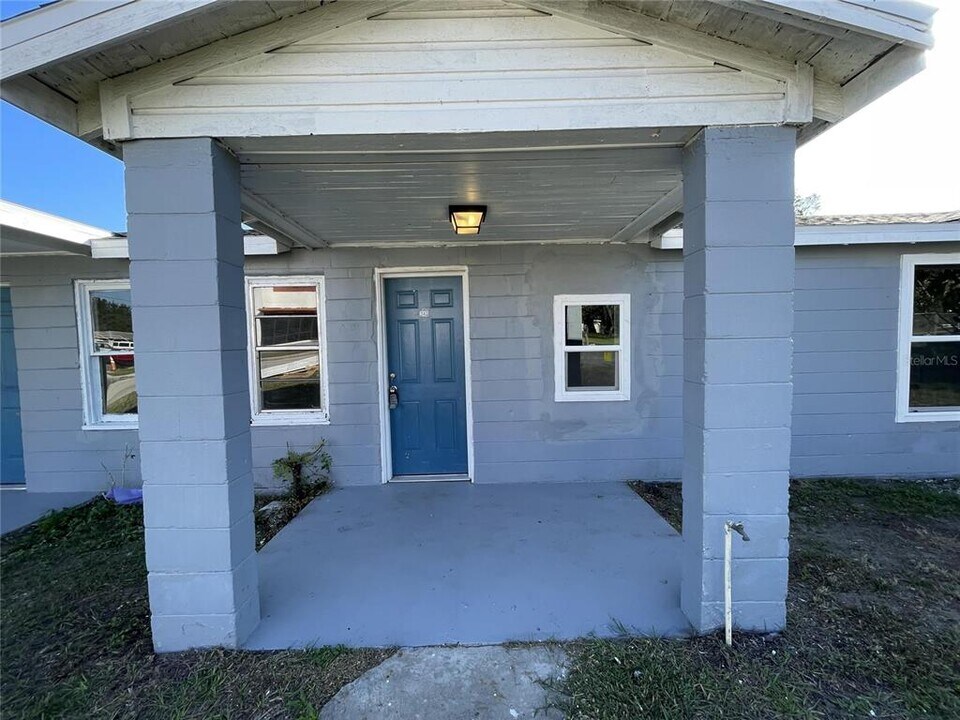 240 C in Lake Wales, FL - Building Photo