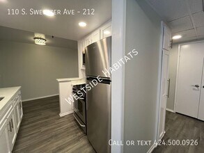 110 Sweetzer Ave in Los Angeles, CA - Building Photo - Building Photo
