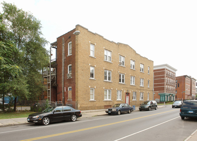 958-960 Broad St in Hartford, CT - Building Photo - Building Photo