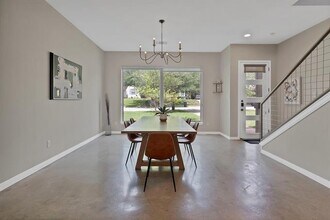 4635 Calmont Ave in Fort Worth, TX - Building Photo - Building Photo