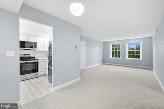 2856 S Buchanan St in Arlington, VA - Building Photo - Building Photo