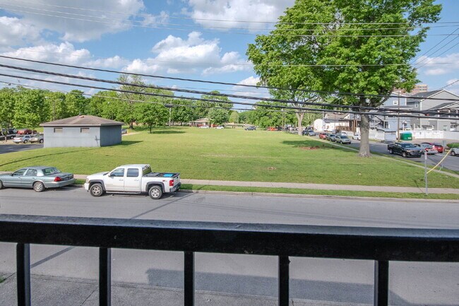 201 29th Ave N in Nashville, TN - Building Photo - Building Photo