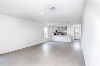 640 Magnolia Creek Dr in Magnolia, TX - Building Photo - Building Photo