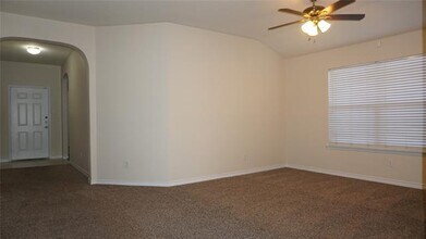 809 Bee Creek Ln in Fort Worth, TX - Building Photo - Building Photo
