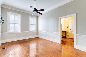 201 S Orange St in Lafayette, LA - Building Photo - Building Photo