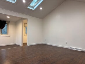 42 Woodland Cir S in Monroe, NY - Foto de edificio - Building Photo