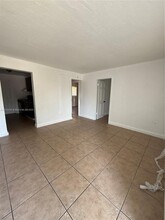 1306 NW 61st St in Miami, FL - Building Photo - Building Photo