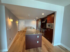 1208 E Kennedy Blvd in Tampa, FL - Building Photo - Building Photo