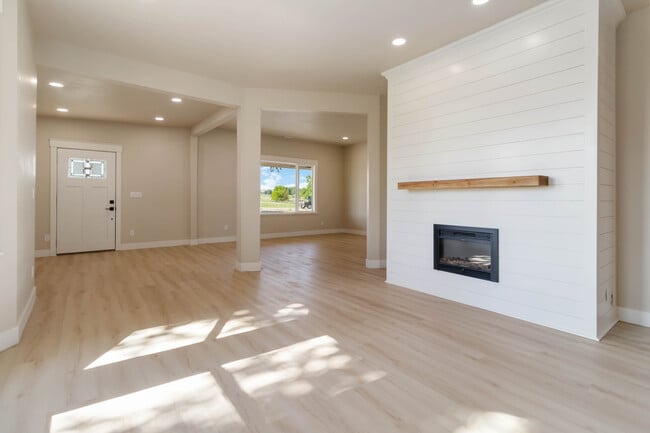 4320 SW 2nd Ave in New Plymouth, ID - Building Photo - Building Photo