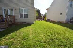 4 Ridge Rd SE in Washington, DC - Building Photo