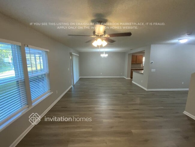 3946 Connecticut Ave in Orange Park, FL - Building Photo - Building Photo