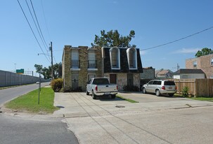 2600 Division St in Metairie, LA - Building Photo