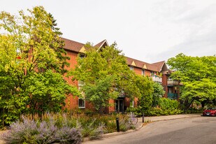 3850 Clark Rue in Montréal, QC - Building Photo