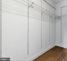 7175 12th St NW, Unit 301 in Washington, DC - Building Photo - Building Photo