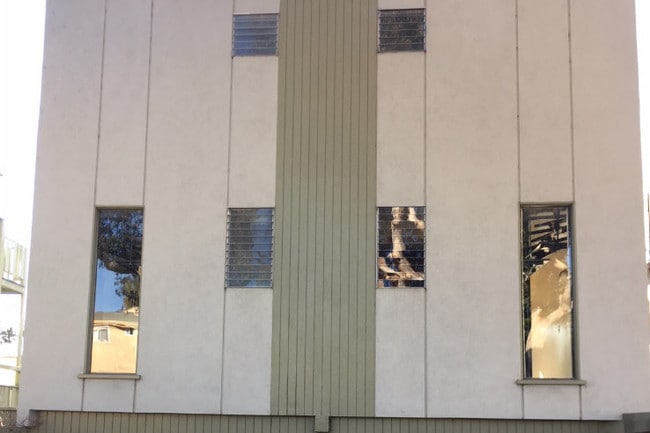 property at 405 N Broadway