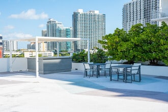 Cynergi Lofts at Wynwood in Miami, FL - Building Photo - Building Photo