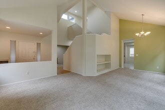 25013 SE 41st Dr in Issaquah, WA - Building Photo - Building Photo