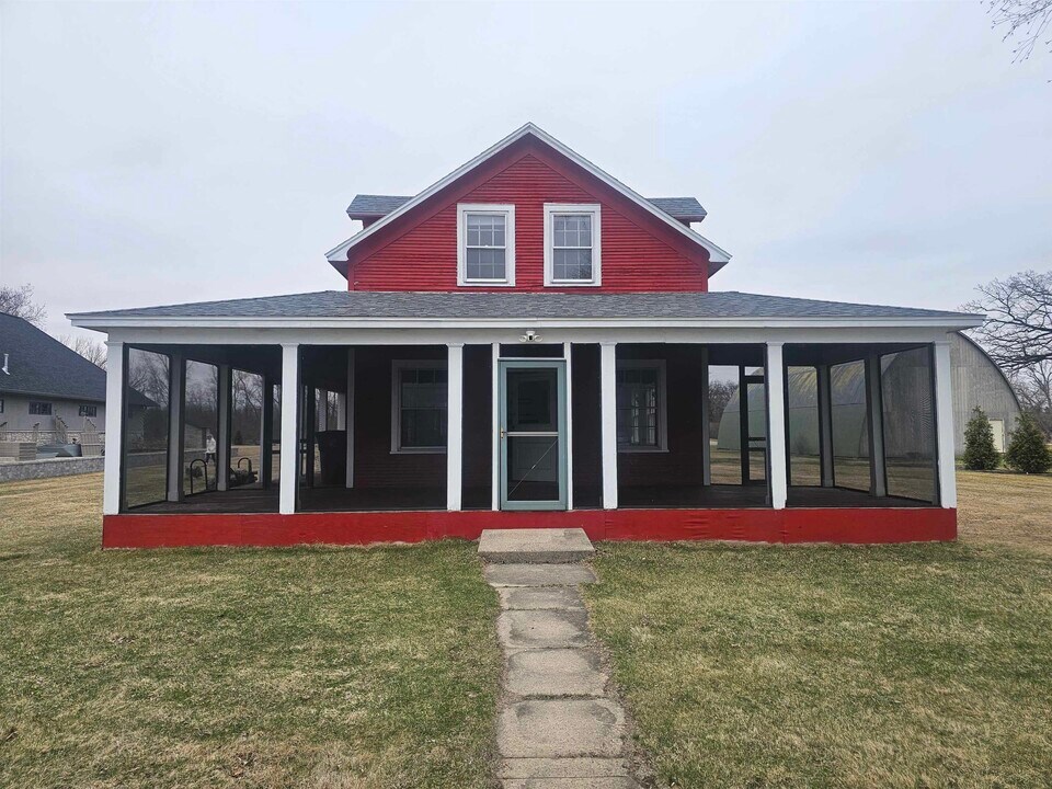 5114 Reynolds Ave in Waunakee, WI - Building Photo