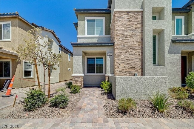 property at 242 Freeport Vw Pl