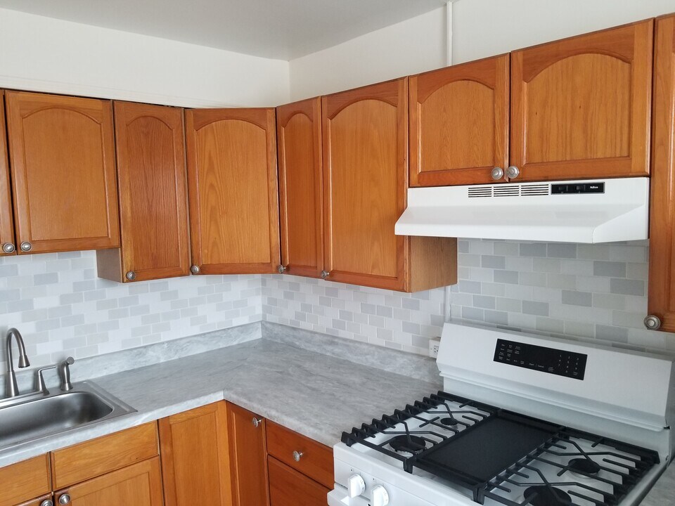 1405 Taylor Ave, Unit 2 in Parkville, MD - Foto de edificio