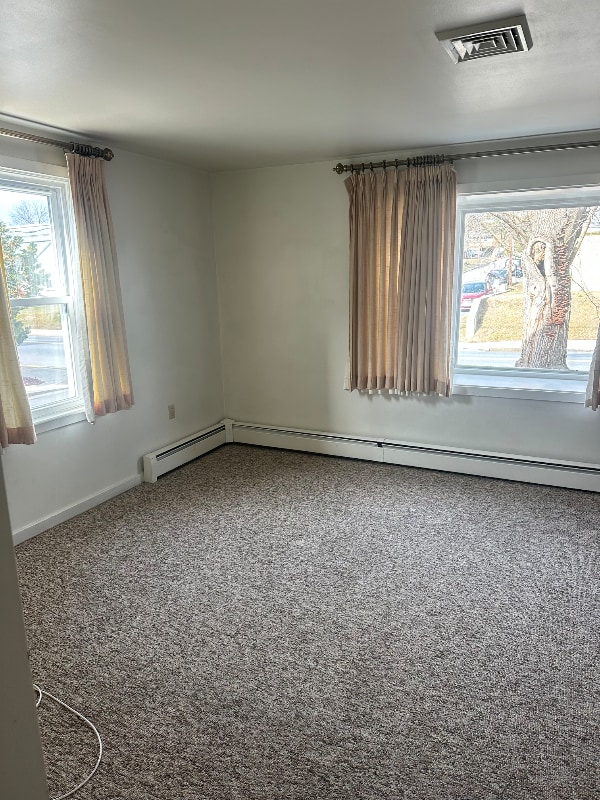 121 W Colebrook St in Manheim, PA - Building Photo - Building Photo