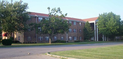 Castleton Gardens in Columbus, OH - Foto de edificio - Building Photo