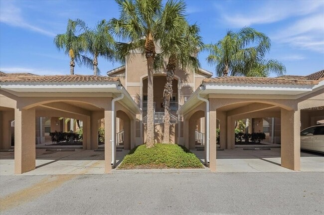 property at 819 Fairwaycove Ln