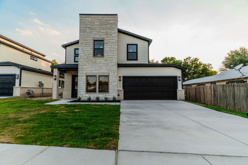 309 Donald St in White Settlement, TX - Building Photo