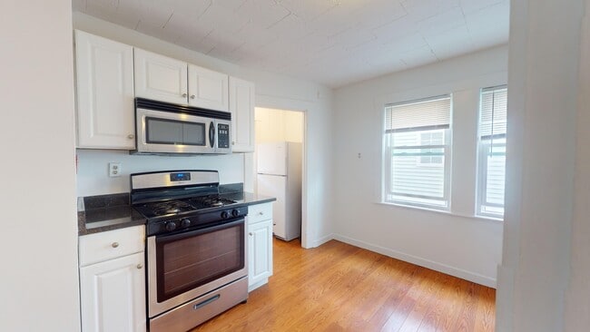 52 Linwood St, Unit 52 Linwood St