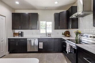 8005 Flintlock Cir in Lago Vista, TX - Building Photo - Building Photo