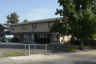 2880-2886 Determine Dr Apartments